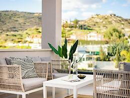 Sanders River Plaza Limassol Apartment