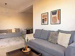 Sanders River Plaza Limassol Apartment