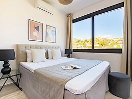 Sanders River Plaza Limassol Apartment