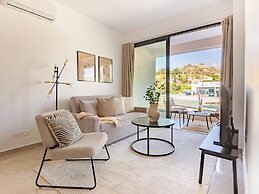 Sanders River Plaza Limassol Apartment