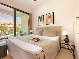 Sanders River Plaza Limassol Apartment