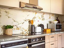 Sanders River Plaza Limassol Apartment