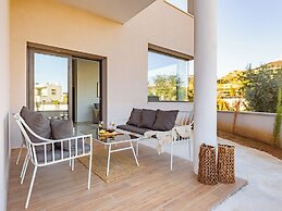 Sanders River Plaza Limassol Apartment