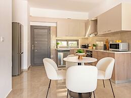 Sanders River Plaza Limassol Apartment