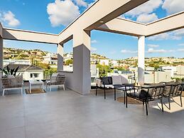 Sanders River Plaza Limassol Apartment