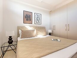 Sanders River Plaza Limassol Apartment