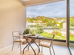 Sanders River Plaza Limassol Apartment