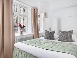 Sanders City - Pleasant 4-bdr Apt in the Capital