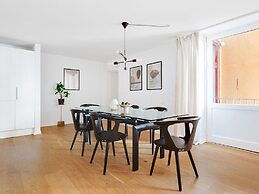 Sanders City - Pleasant 4-bdr Apt in the Capital