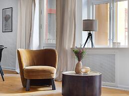 Sanders City - Pleasant 4-bdr Apt in the Capital