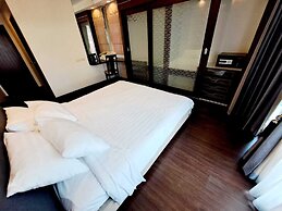 6C - No Impact From Earthquake 2bedrooms 2 Bath Downtown Bangkok