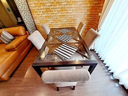 6C - No Impact From Earthquake 2bedrooms 2 Bath Downtown Bangkok