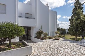 Fish House Flat With Pool