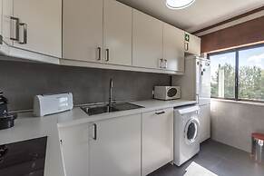 Fish House Flat With Pool