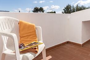 Fish House Flat With Pool