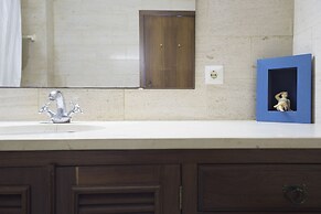 Fish House Flat With Pool