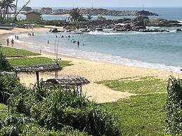 Beach Villa Yang Near Hikkaduwa, With Pool and Cook - Semi-detached Ho