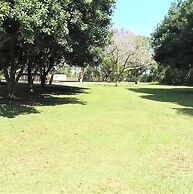 Crest Farm - Self-catering 2-bedroom, Wi-fi, Views, Swiming Pool