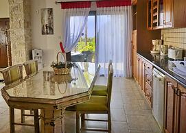 Impressive Large Villa Huge Heated Pool Garden