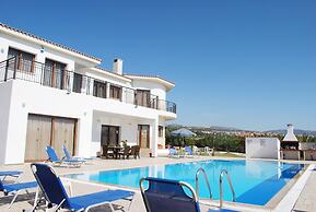 Impressive Large Villa Huge Heated Pool Garden