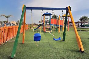 Impressive Large Villa Huge Heated Pool Garden