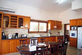 Impressive Large Villa Huge Heated Pool Garden