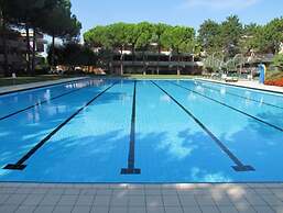 Studio With Shared Pool - Beahost