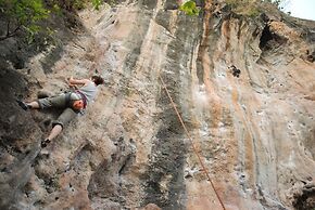 B201-nice Seaview One Bedroom Apartment 300 Meters Walk to Ao Nang Bea