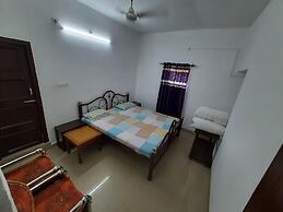 Room-janardan Homestay Lucknow