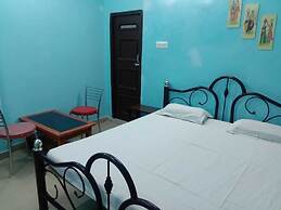 Room-janardan Homestay Lucknow