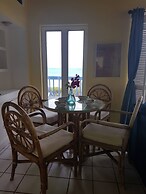 Spacious Villa On The Beach