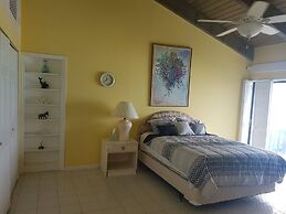 Spacious Villa On The Beach