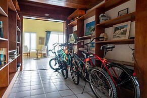 Spacious Villa On The Beach