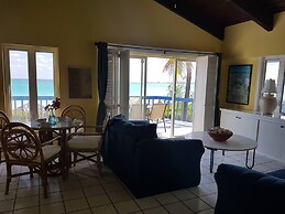 Spacious Villa On The Beach