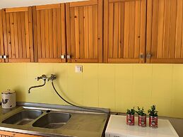 Zeusplace Spacious Apartment Private Parking