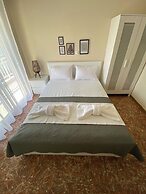 Zeusplace Spacious Apartment Private Parking