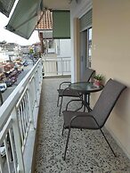 Zeusplace Spacious Apartment Private Parking