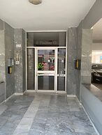 Zeusplace Spacious Apartment Private Parking