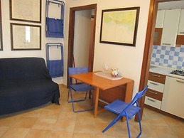 Comfy Flat With Balcony at 30m From the Beach
