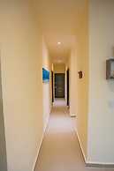 Luxury Apartment With Poll