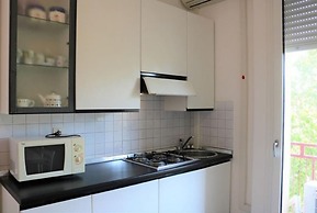 Lovely Bright Flat few Steps Away From the Beach