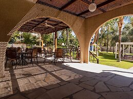 Studio Apartment With Balcony and Garden View