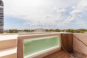 Magical Ph In Town Wprivate Rooftop Glass Tub