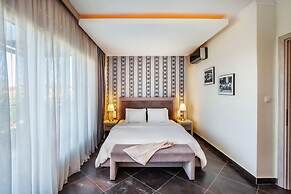 Sunny Villa in Chaniotis