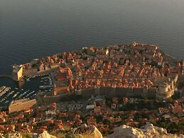 Apartment Marlo in Dubrovnik With sea View