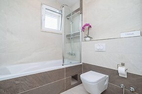 Apartment Marlo in Dubrovnik With sea View