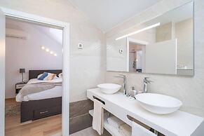 Apartment Marlo in Dubrovnik With sea View