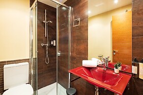 Lucas House by Sitges Group