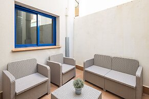 Lucas House by Sitges Group