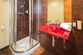 Lucas House by Sitges Group